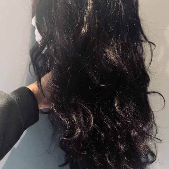 Vivica Fox Human Hair Wig - Picture 4 of 7